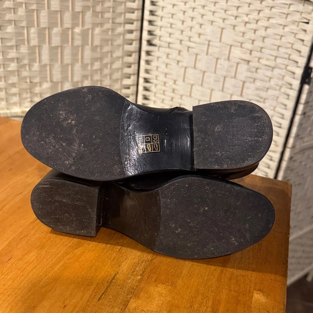 Tory Burch Black Leather Ankle Booties with Gold Logo - Picture 10 of 13